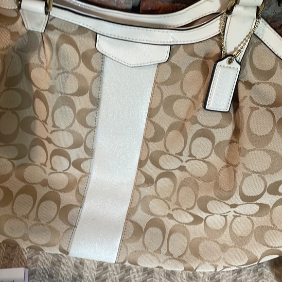 Authentic Coach Signature Devin Shoulder Bag Purse Light Khaki/Ivory - Picture 4 of 11